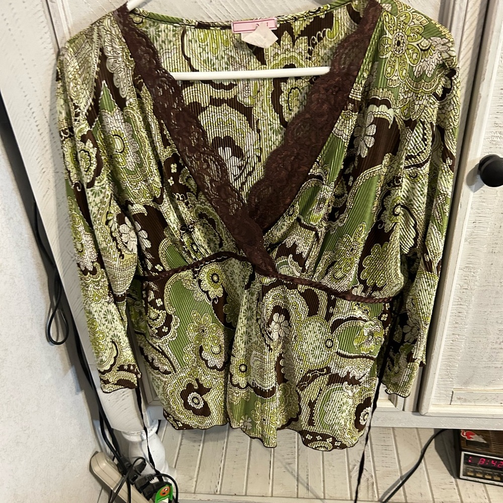 Vol 1 paisley blouse